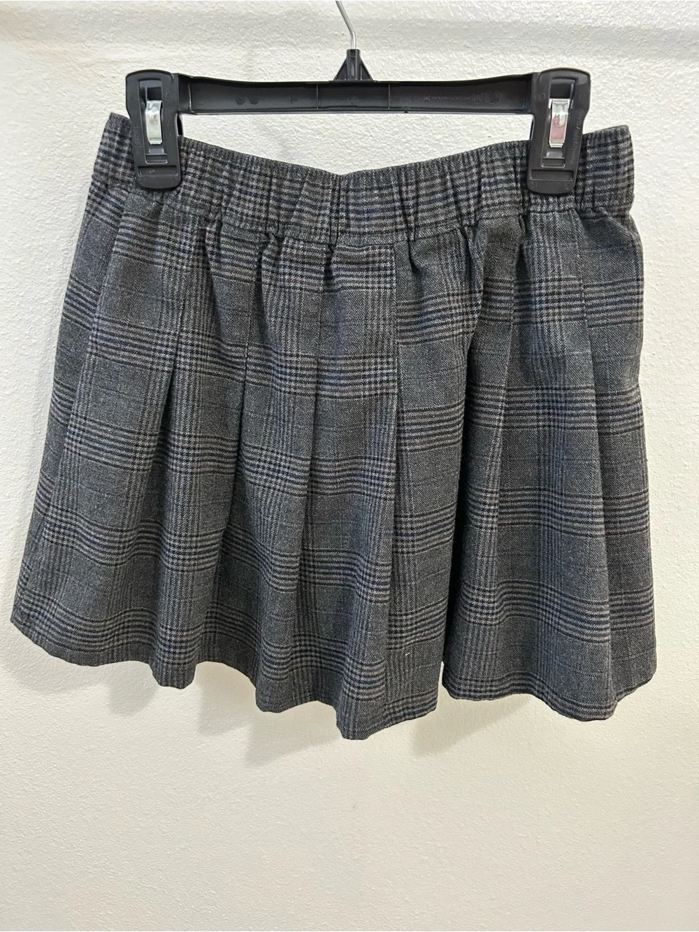 Old Navy Grey Plaid Pleated Mini Skirt